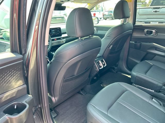 Used 2025 Kia Sorento EX w/ EX Panoramic Sunroof Package AWD/4WD image 23