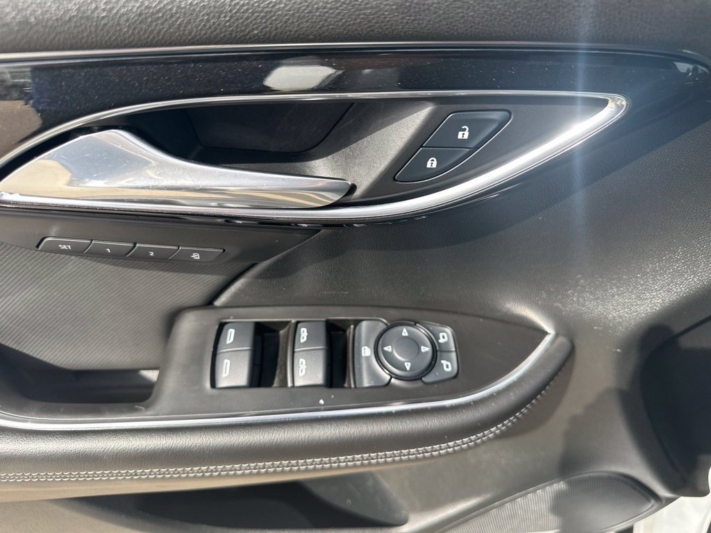 Certified 2024 Buick Envision Preferred AWD/4WD image 17