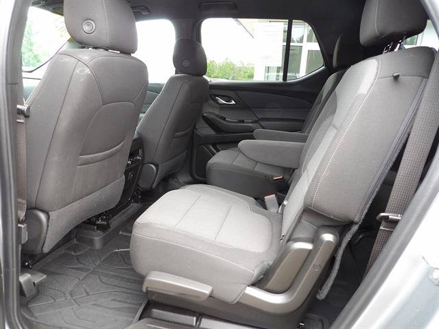 Used 2023 Chevrolet Traverse LT AWD/4WD image 31