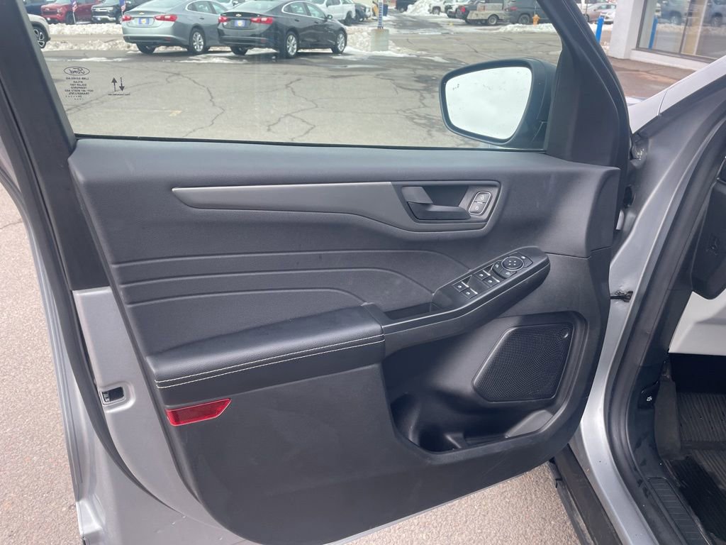 Used 2024 Ford Escape Active image 10