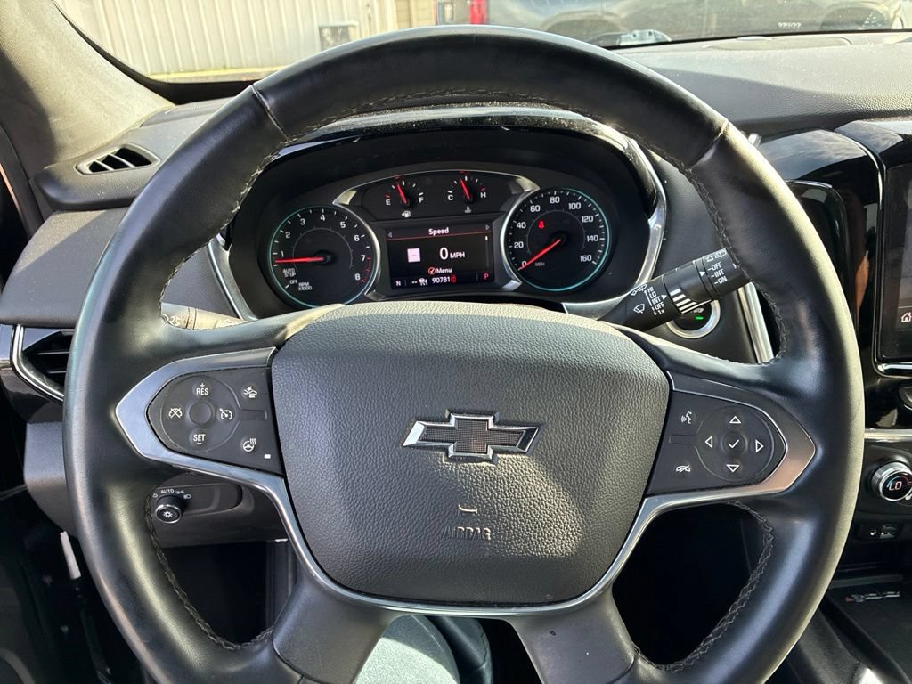 Used 2023 Chevrolet Traverse RS FWD image 31