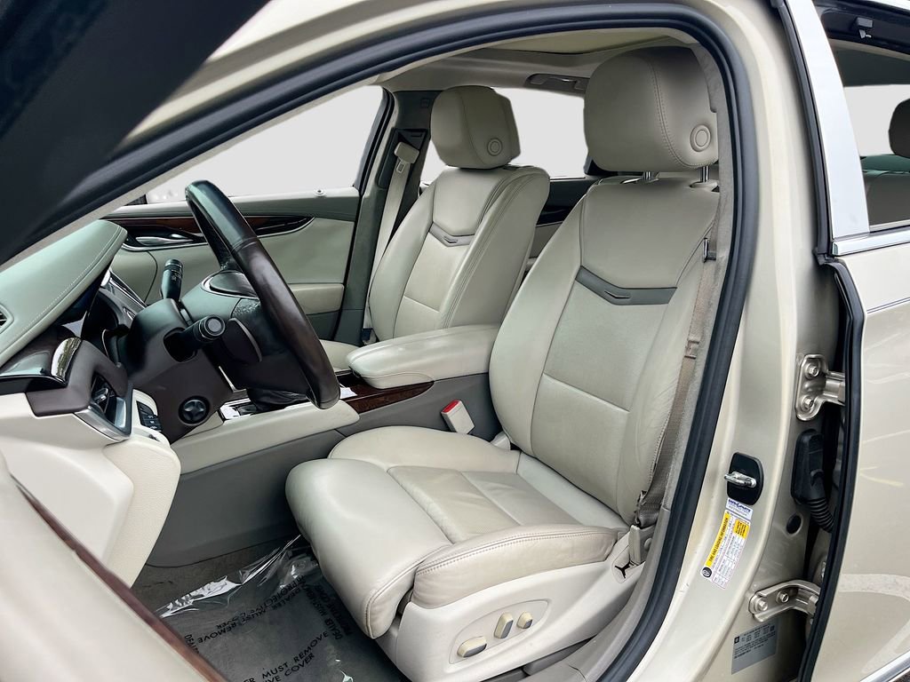 Used 2013 Cadillac XTS Platinum FWD image 22
