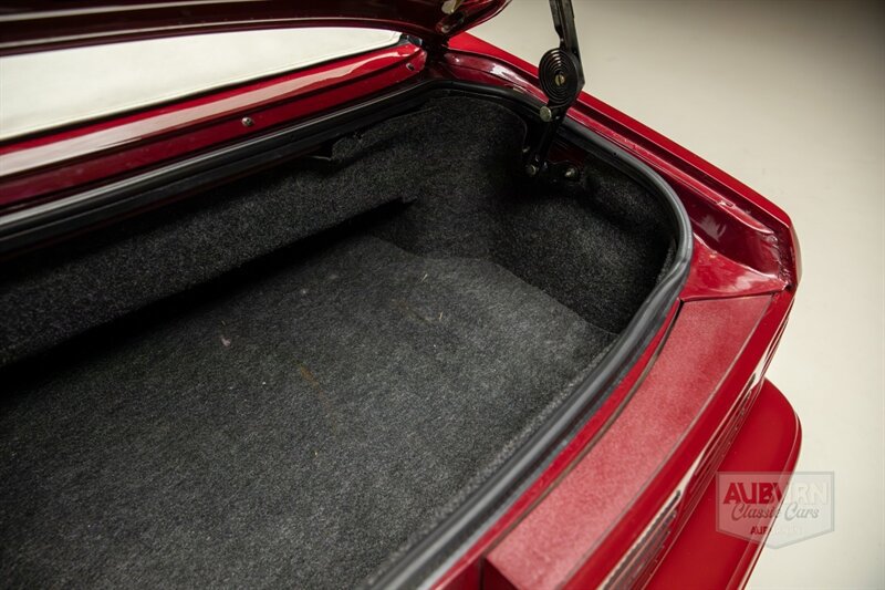 Used 1989 Ford Mustang GT RWD image 13