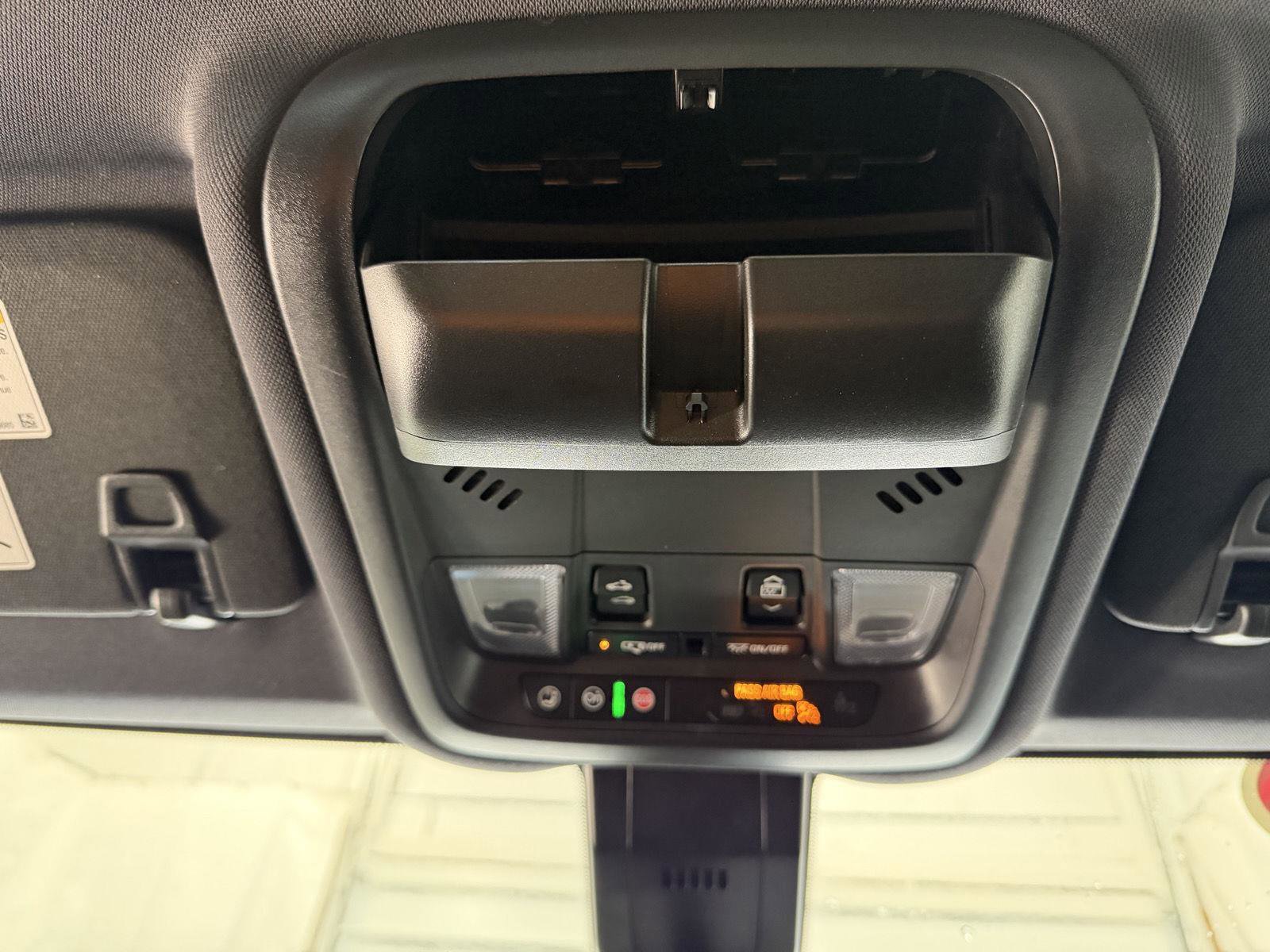 Used 2023 Chevrolet Equinox RS image 24