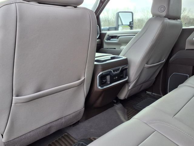 Used 2025 Chevrolet Silverado 3500 LTZ w/ LTZ Convenience Package image 70