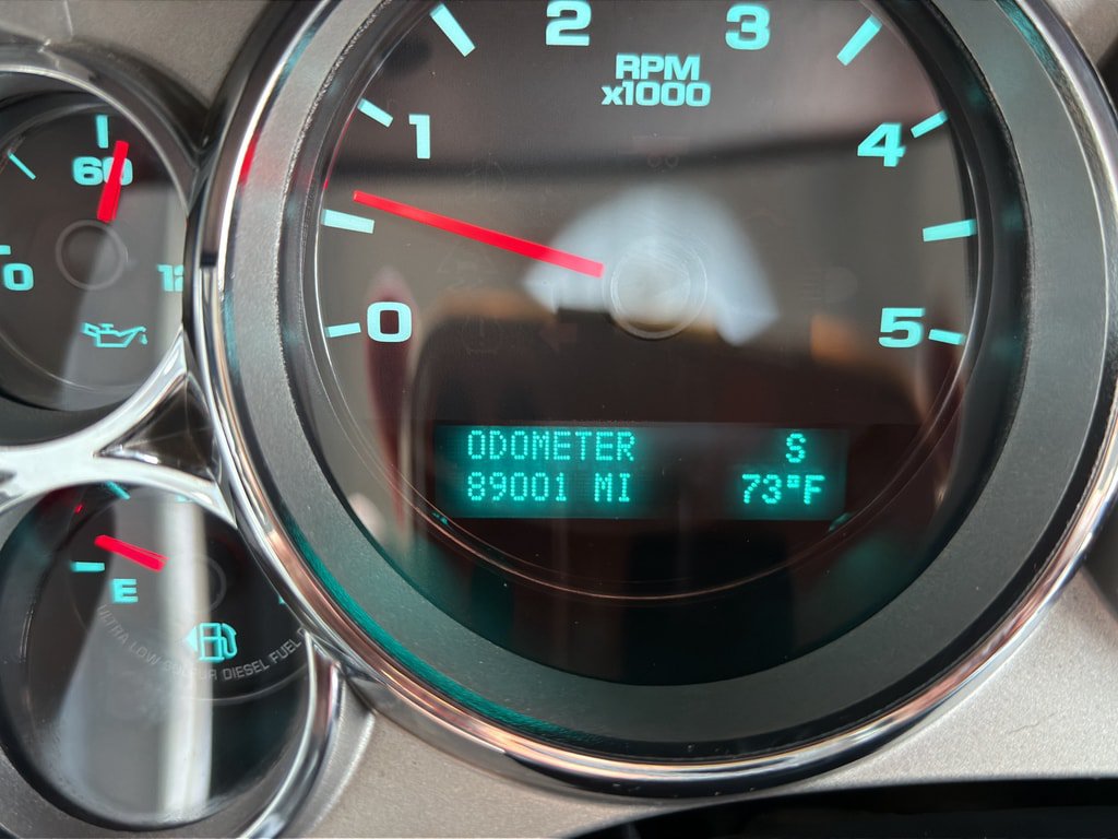 Used 2011 Chevrolet Silverado 2500 LT w/ Interior Plus Package AWD/4WD image 24