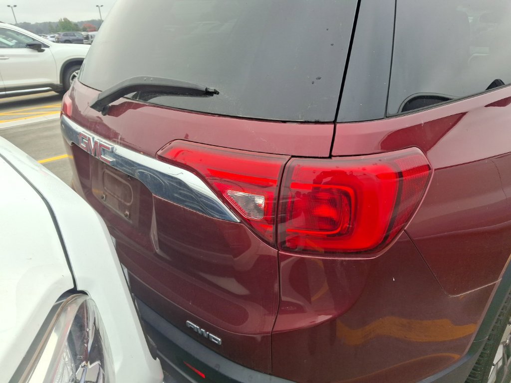 Used 2017 GMC Acadia SLT AWD/4WD image 7