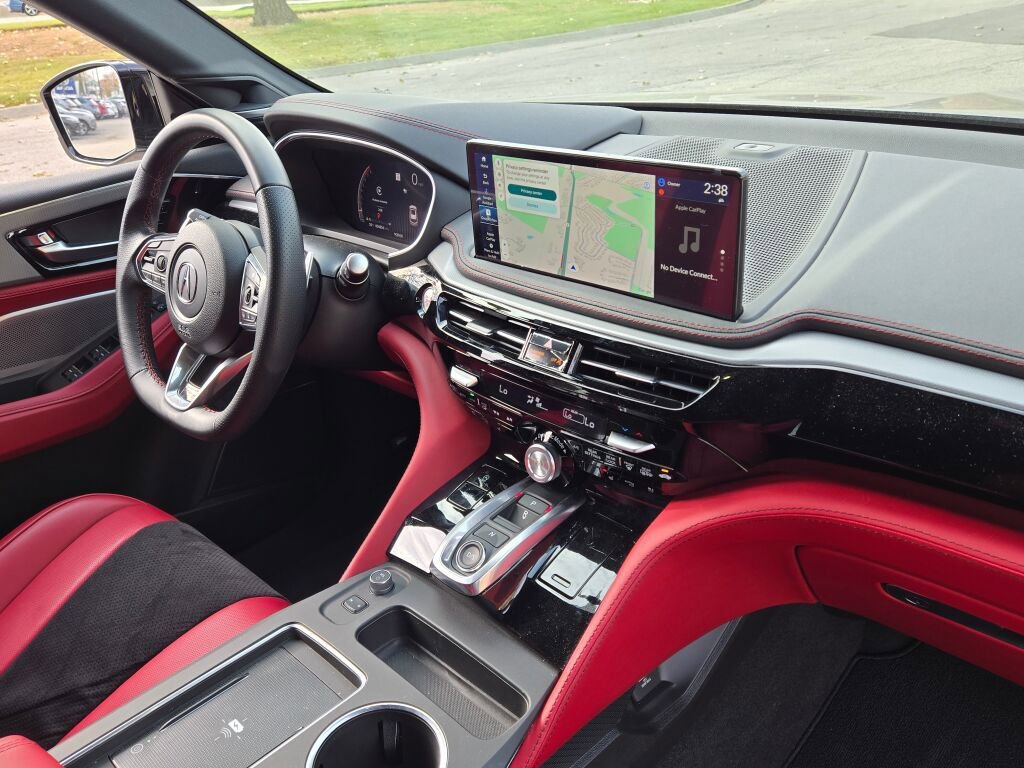 Used 2025 Acura MDX A-Spec image 8