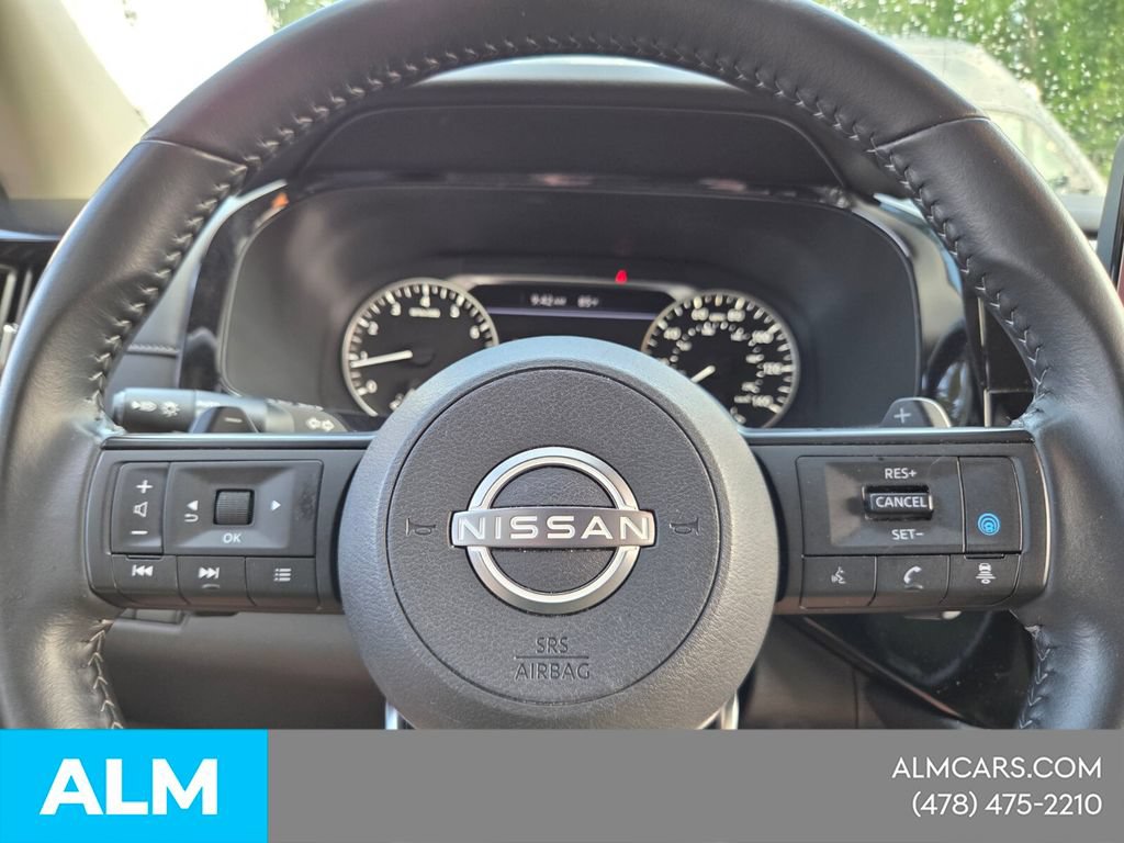 Used 2025 Nissan Pathfinder SV FWD image 23