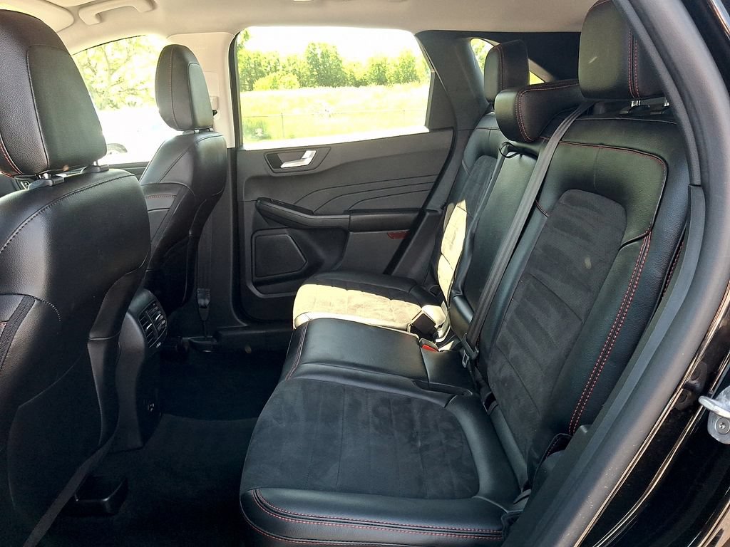 Used 2022 Ford Escape SEL w/ SEL Stealth AWD Package image 13