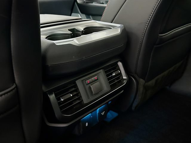 Used 2025 Ford F150 Raptor AWD/4WD image 27