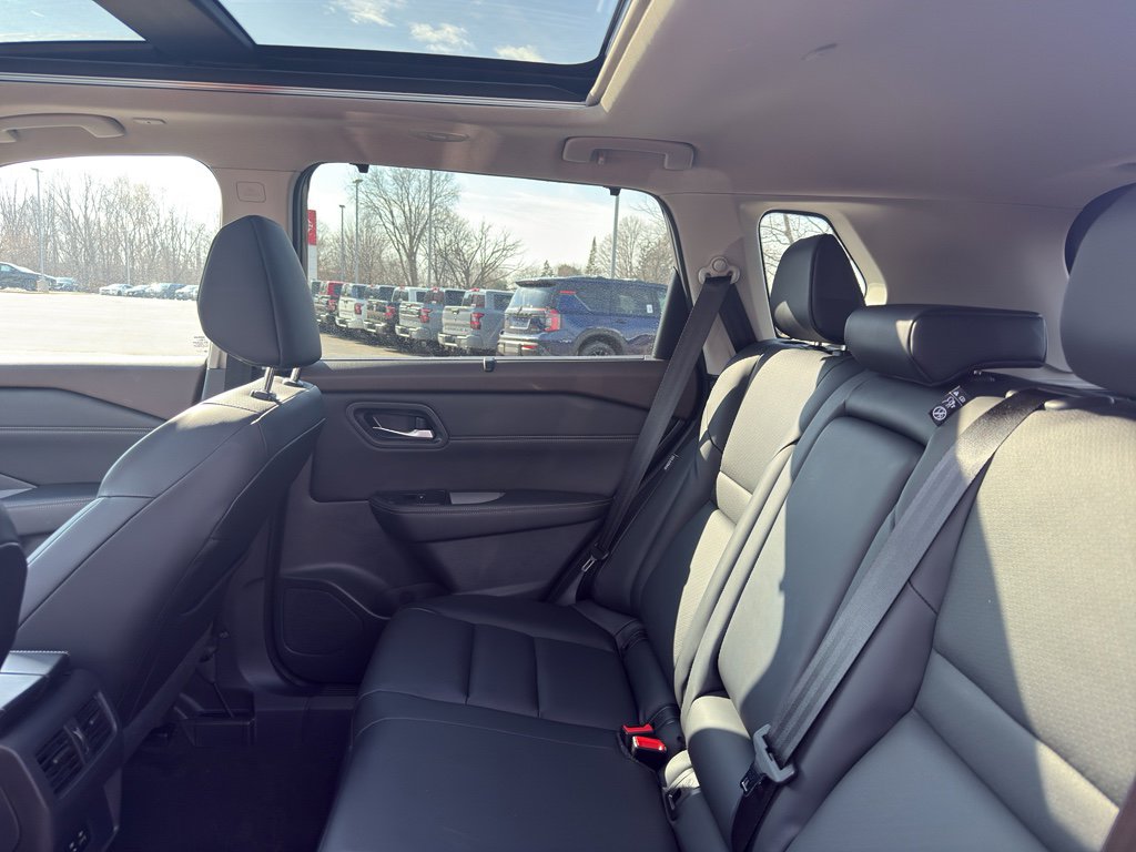 Certified 2023 Nissan Rogue SV w/ SV Premium B Package image 33