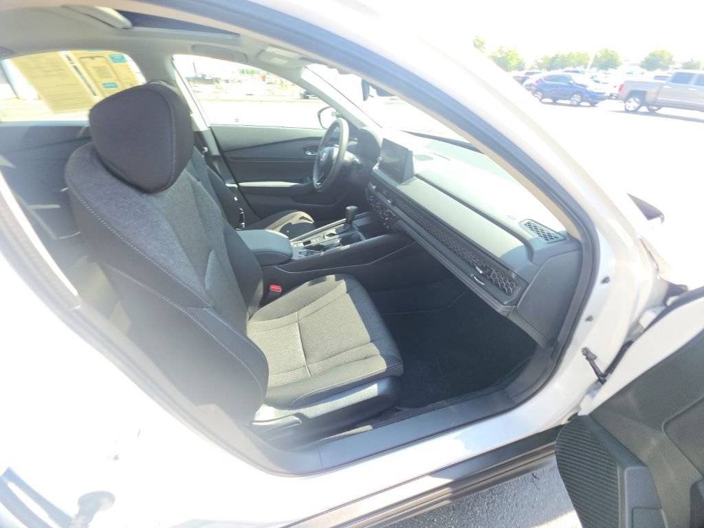 Certified 2026 Honda Accord SE image 32