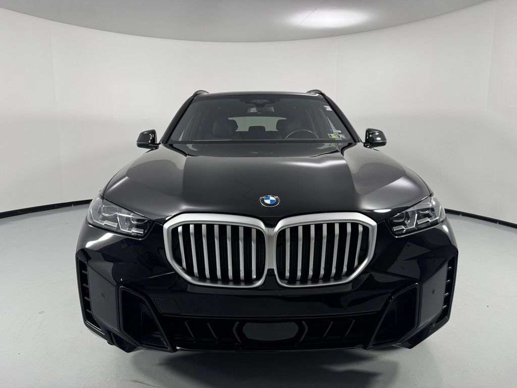 Certified 2024 BMW X5 xDrive40i w/ M Sport Package AWD/4WD image 3