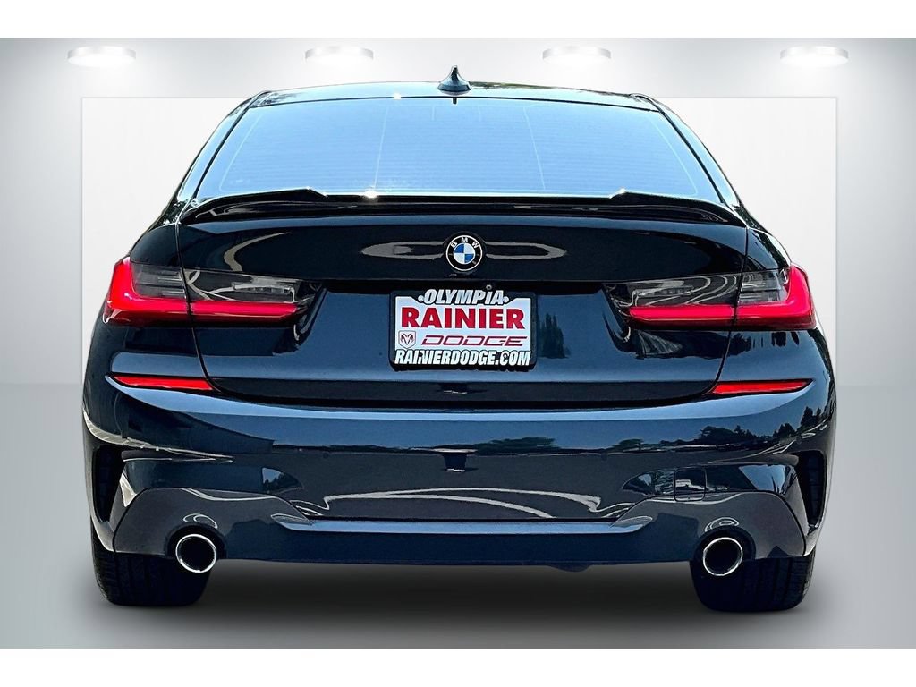 Used 2020 BMW 330i Sedan w/ M Sport Package RWD image 4