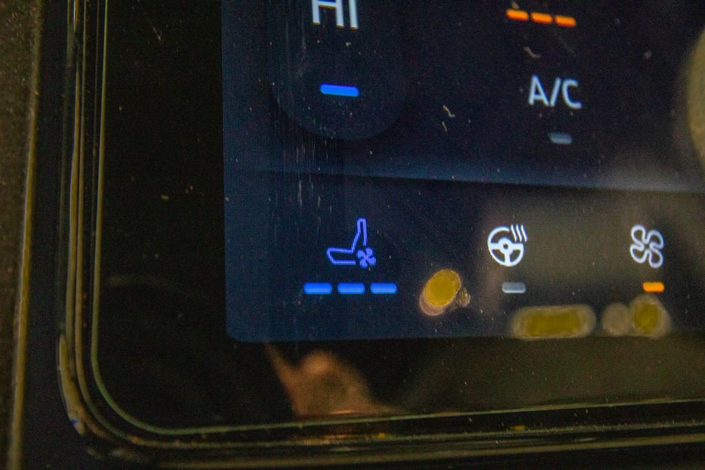 Used 2024 Ford Expedition Timberline image 28