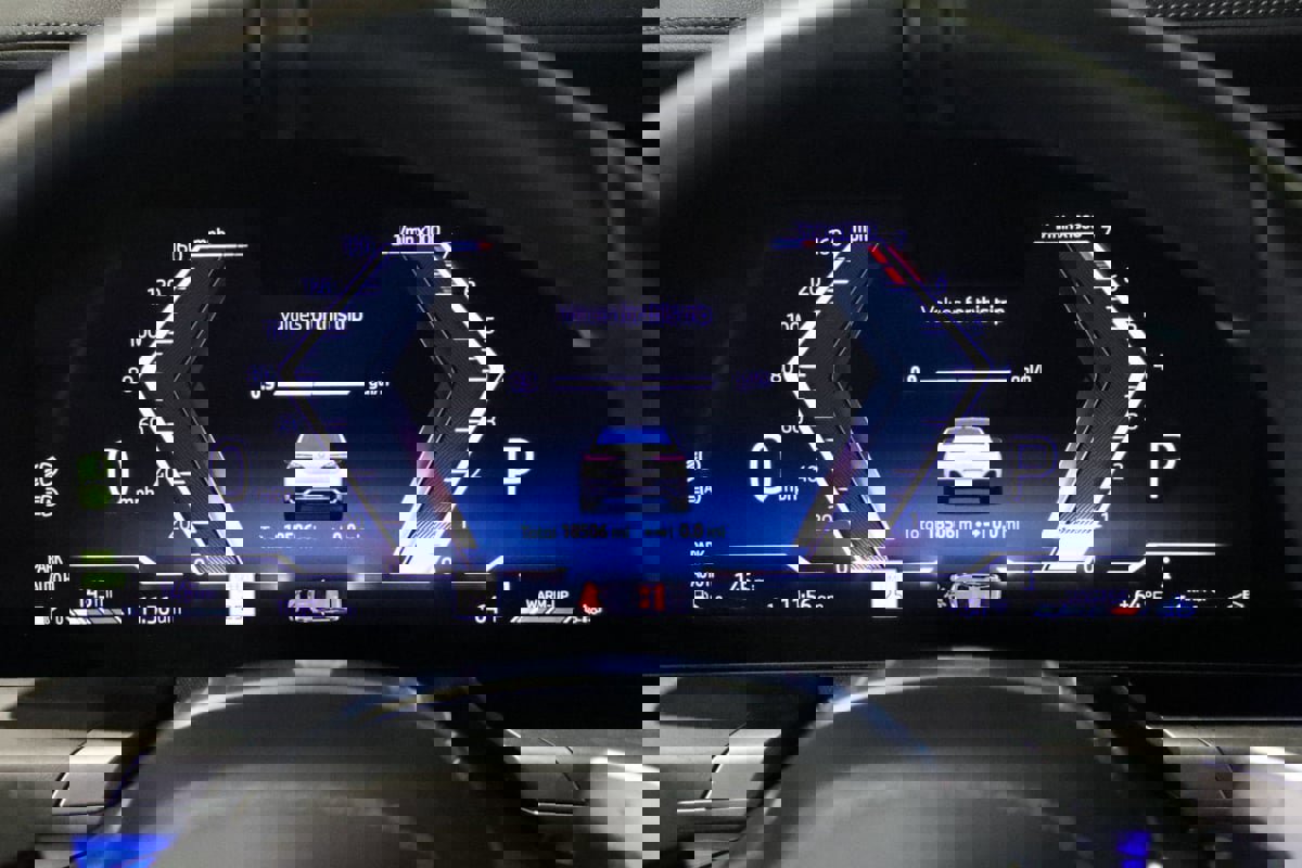 Used 2023 BMW 760i xDrive image 47