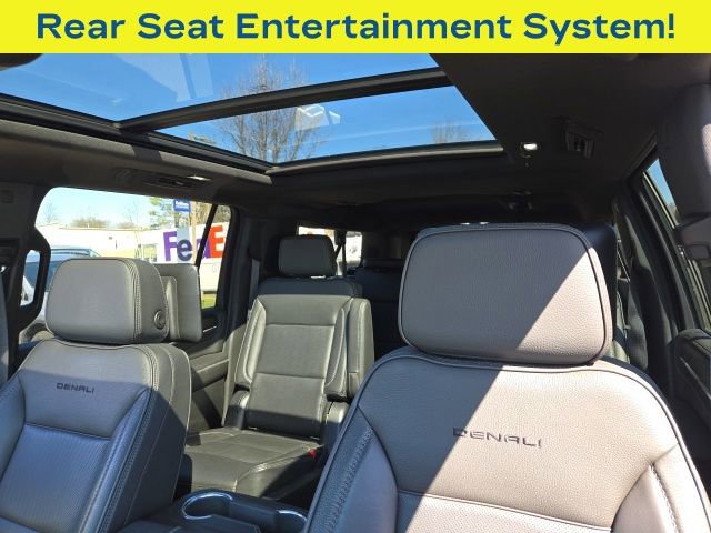 Used 2022 GMC Yukon XL Denali w/ Denali Ultimate Package image 5
