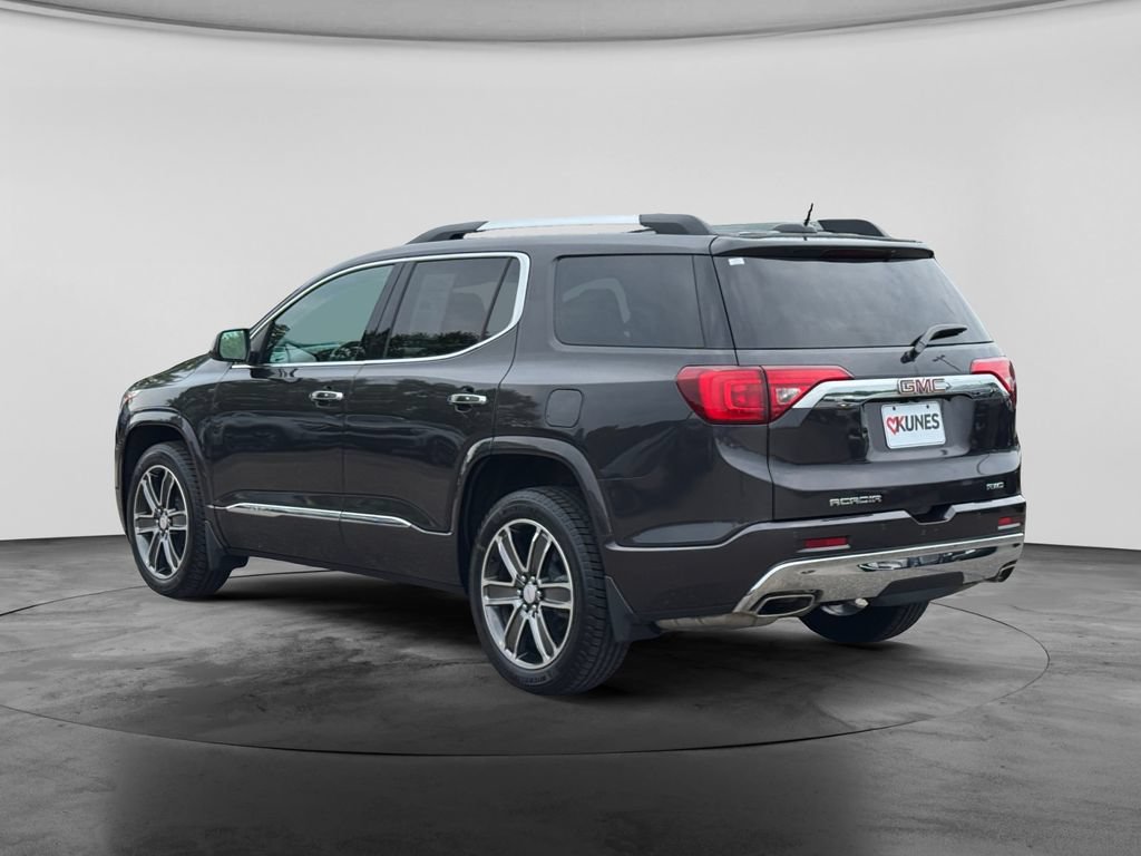 Used 2017 GMC Acadia Denali w/ Technology Package AWD/4WD image 8