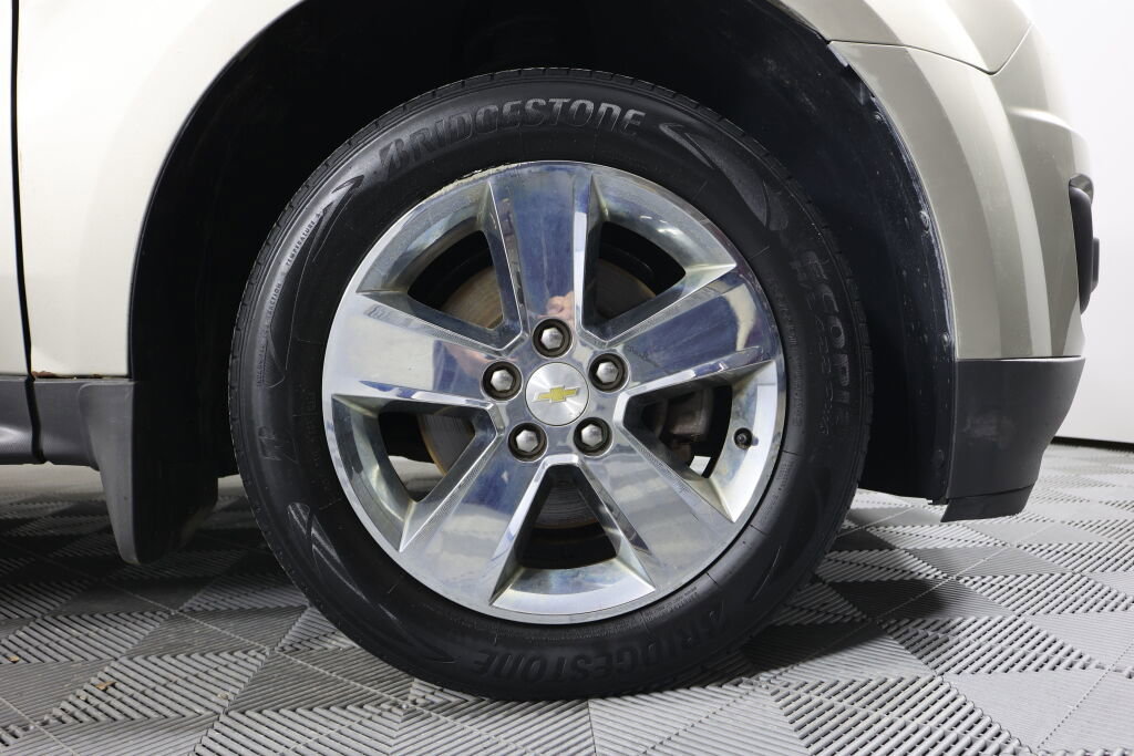 Used 2015 Chevrolet Equinox LT image 6
