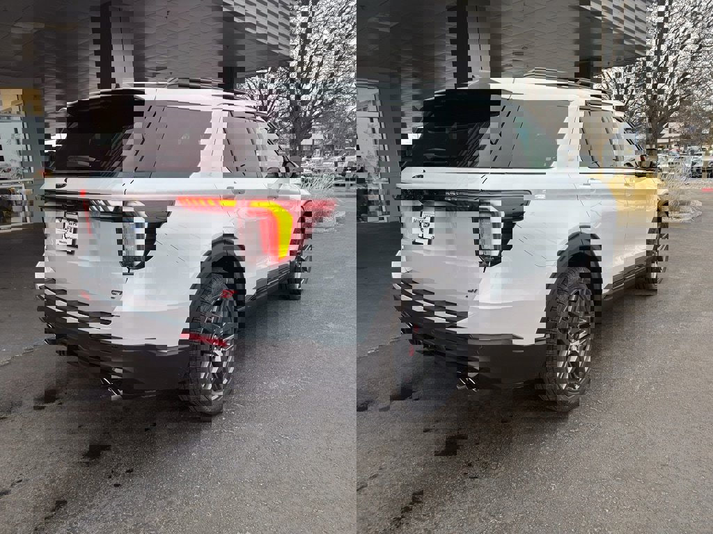 New 2026 Ford Explorer ST w/ Sun And Sound Package image 4