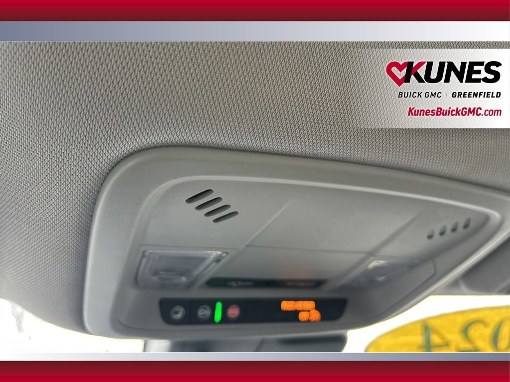 Used 2024 Chevrolet Malibu LT image 32