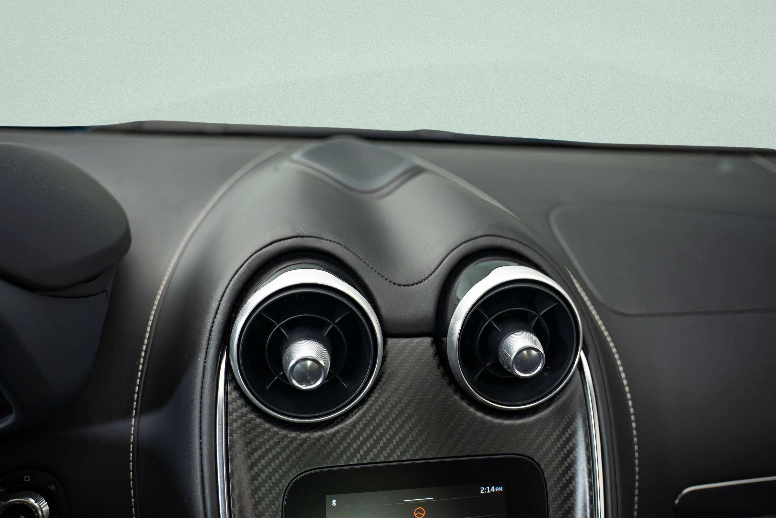 Used 2023 McLaren GT RWD image 13