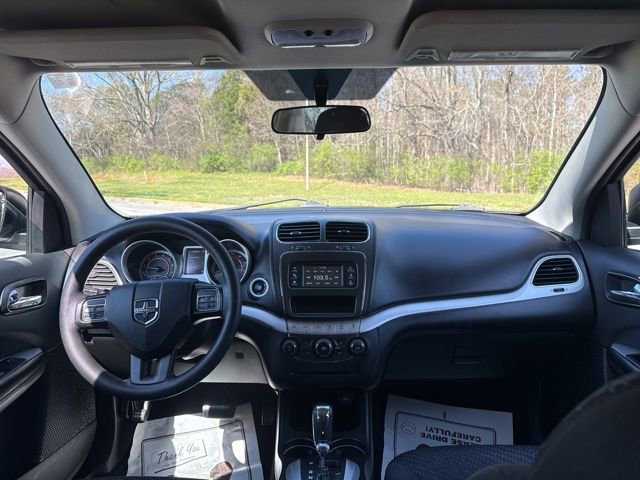 Used 2017 Dodge Journey SE image 12