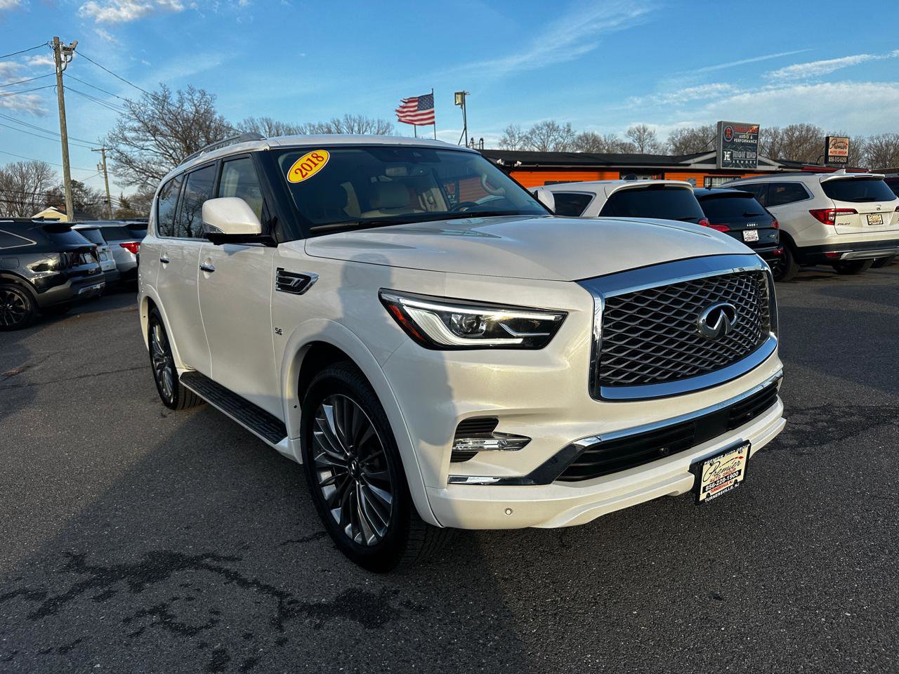 Used 2018 INFINITI QX80 4WD w/ Driver Assistance Package image 3