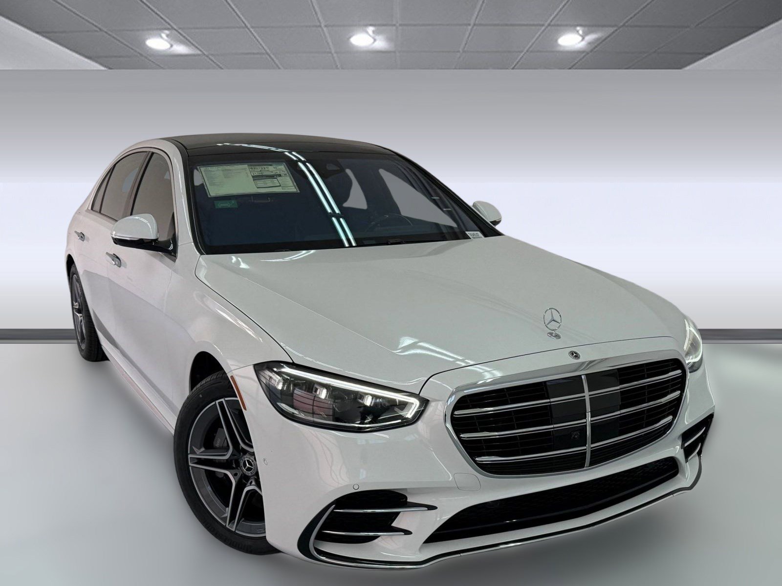 New 2026 Mercedes-Benz S 580e 4MATIC Sedan image 5