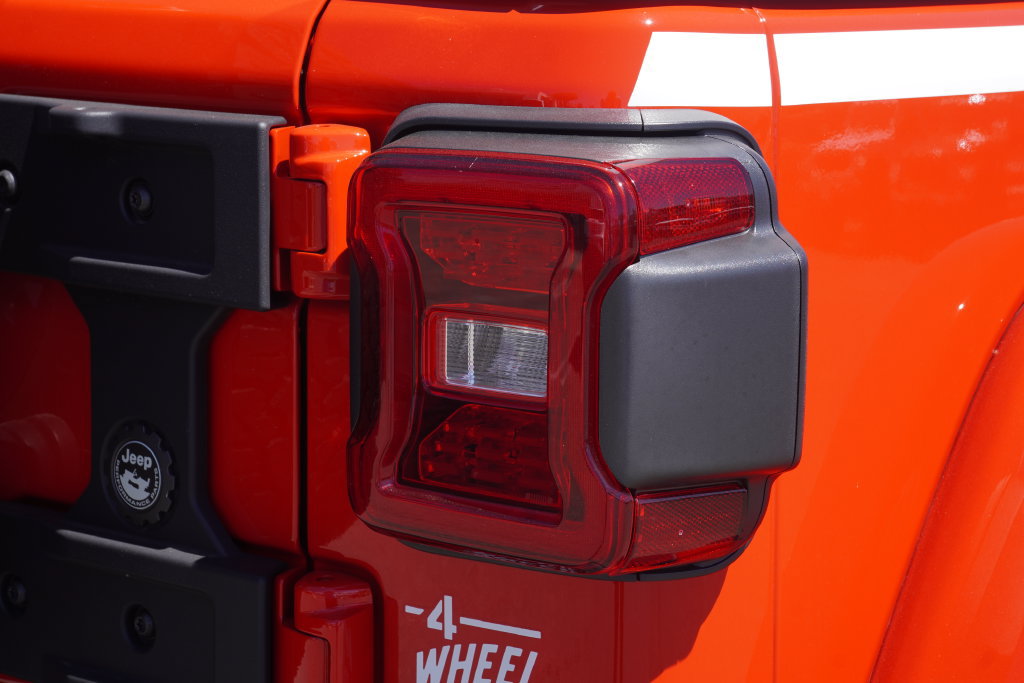 New 2026 Jeep Wrangler Unlimited Rubicon AWD/4WD image 13