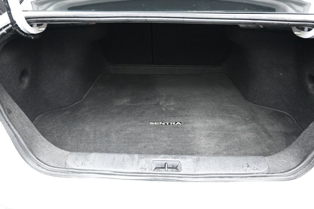Used 2024 Nissan Sentra S FWD image 15