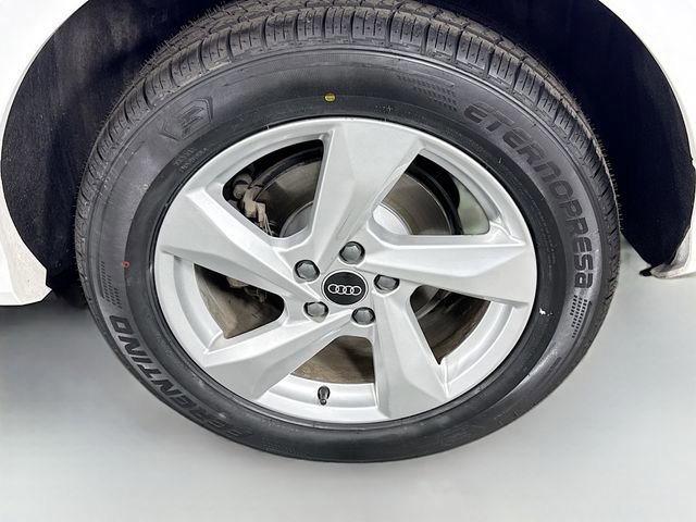 Used 2021 Audi Q3 2.0T Premium image 31