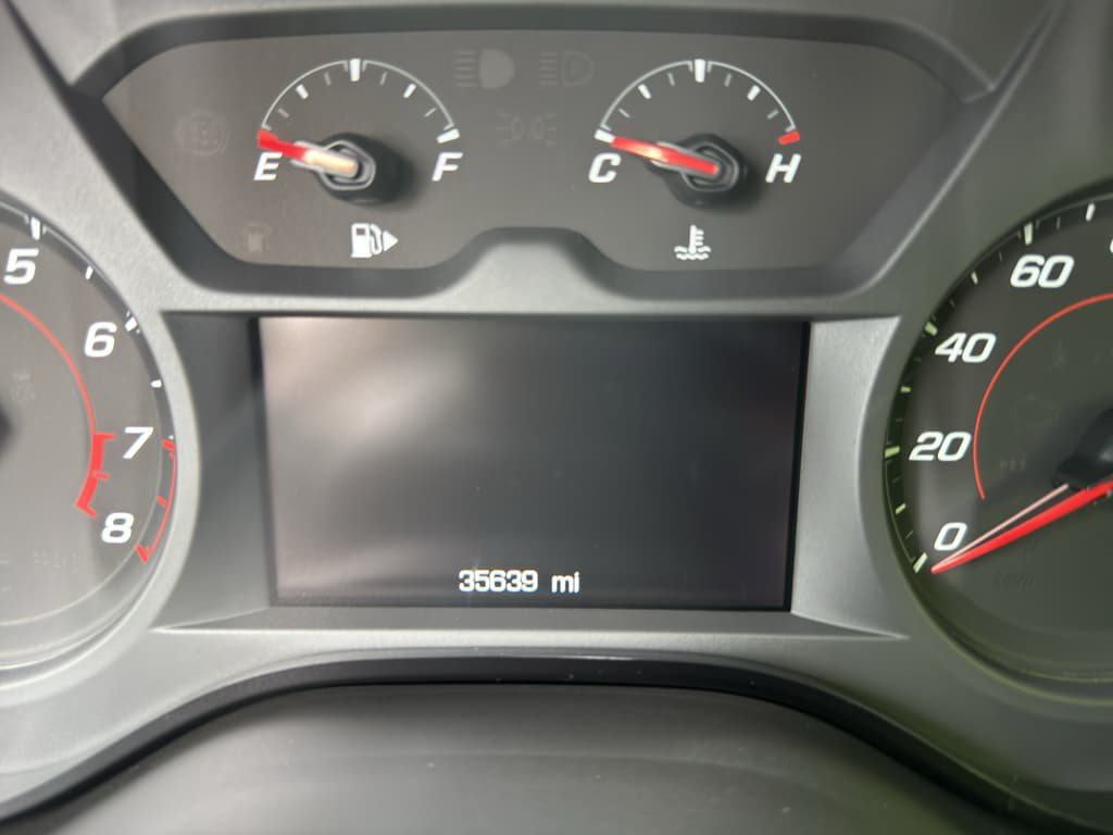 Used 2018 Chevrolet Camaro LT w/ RS Package RWD image 11
