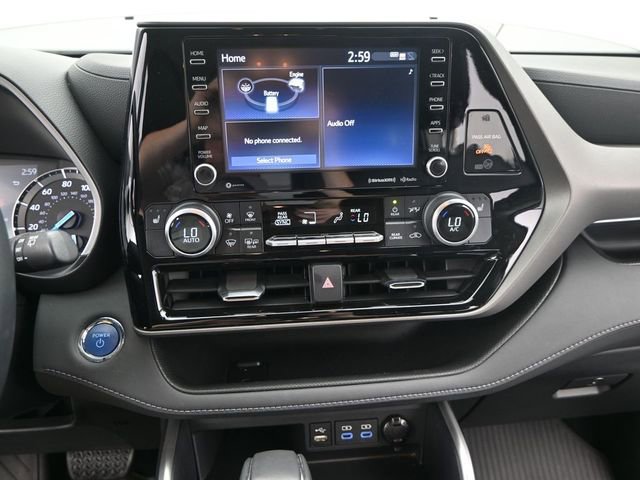 Used 2022 Toyota Highlander XLE image 6