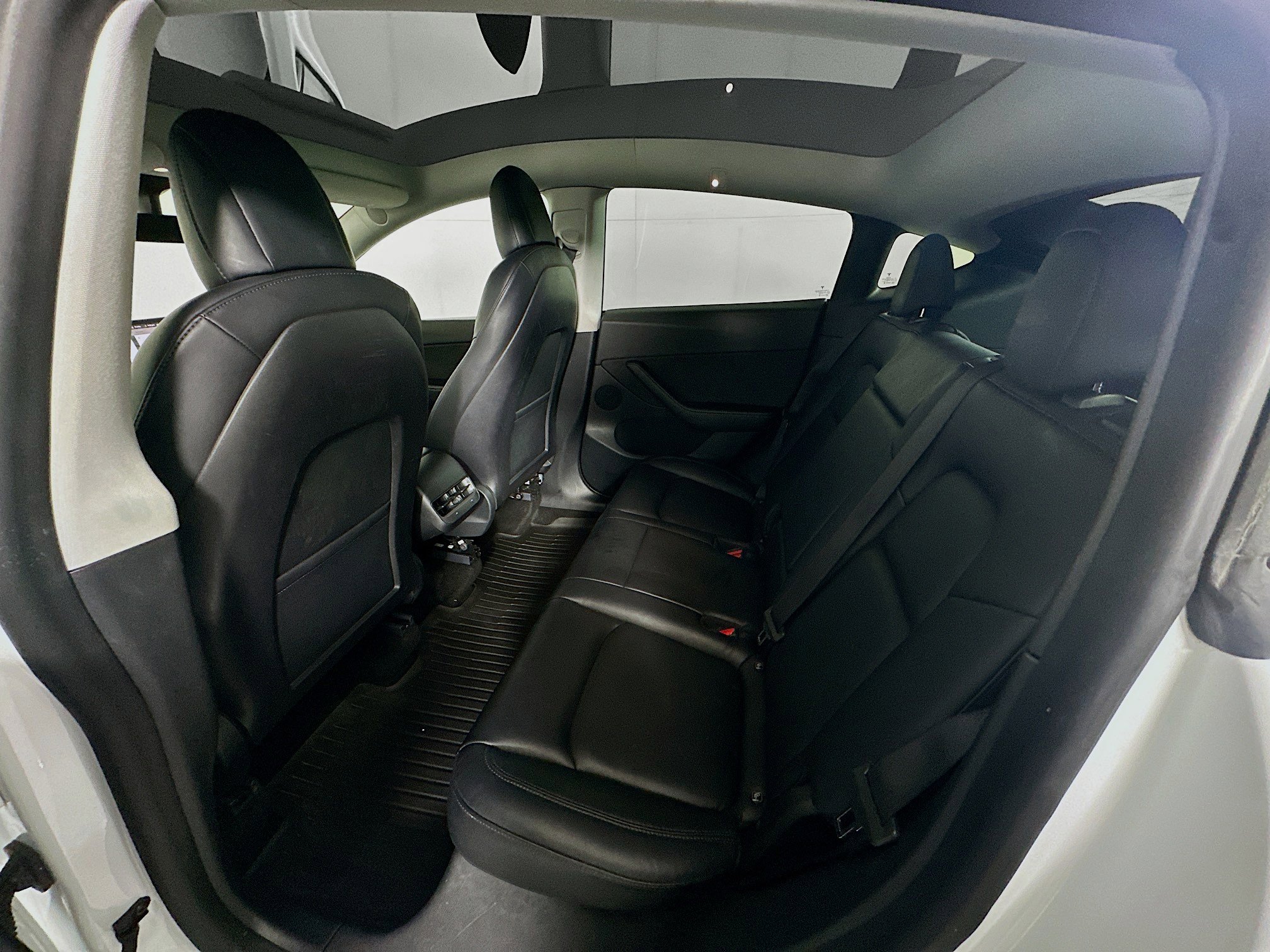 Used 2022 Tesla Model Y Performance image 28