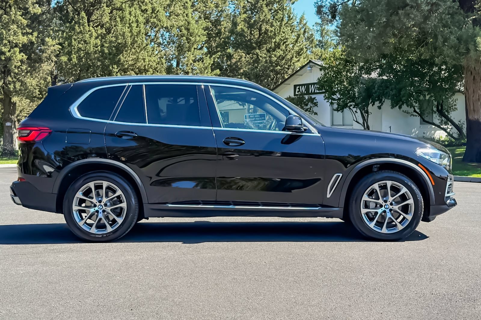 Used 2020 BMW X5 xDrive40i AWD/4WD image 3