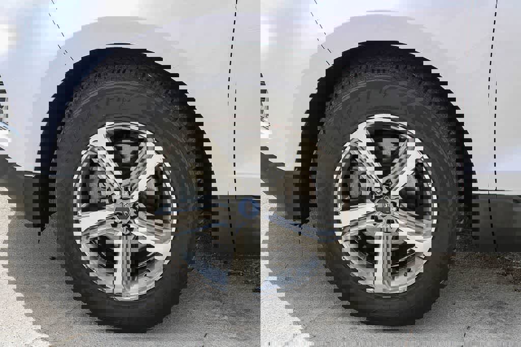 Used 2019 Ford Edge SEL w/ Equipment Group 201A image 5