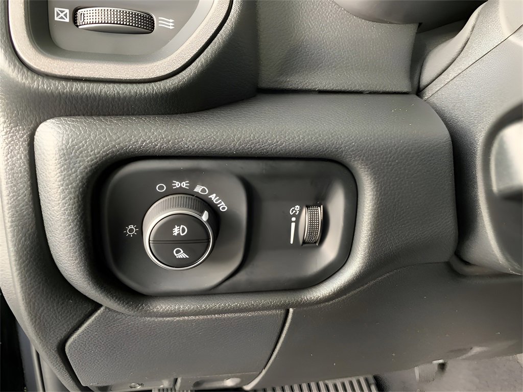 Used 2025 RAM 2500 Tradesman image 59