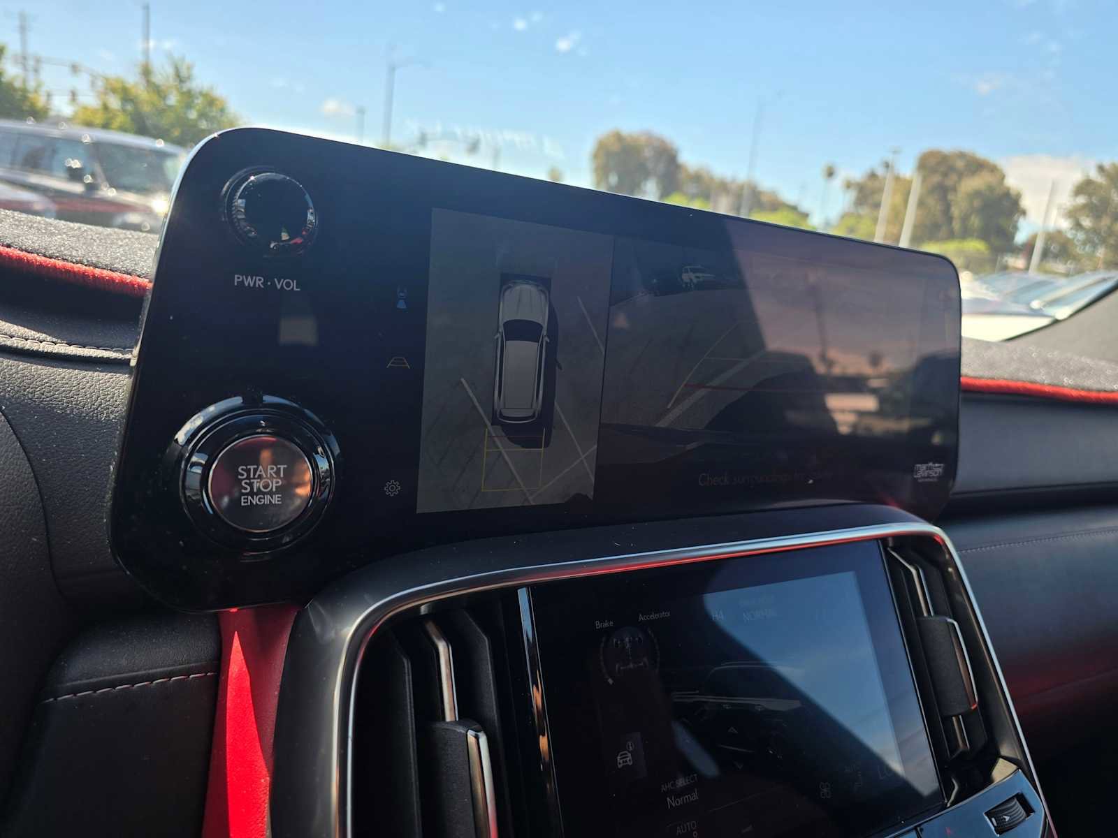 Used 2023 Lexus LX 600 F Sport w/ Accessory Package (Z1) AWD/4WD image 30