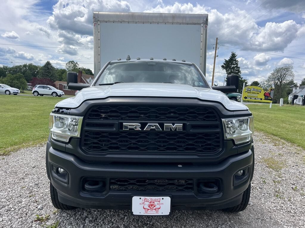 Used 2022 RAM 4500 Tradesman RWD image 3