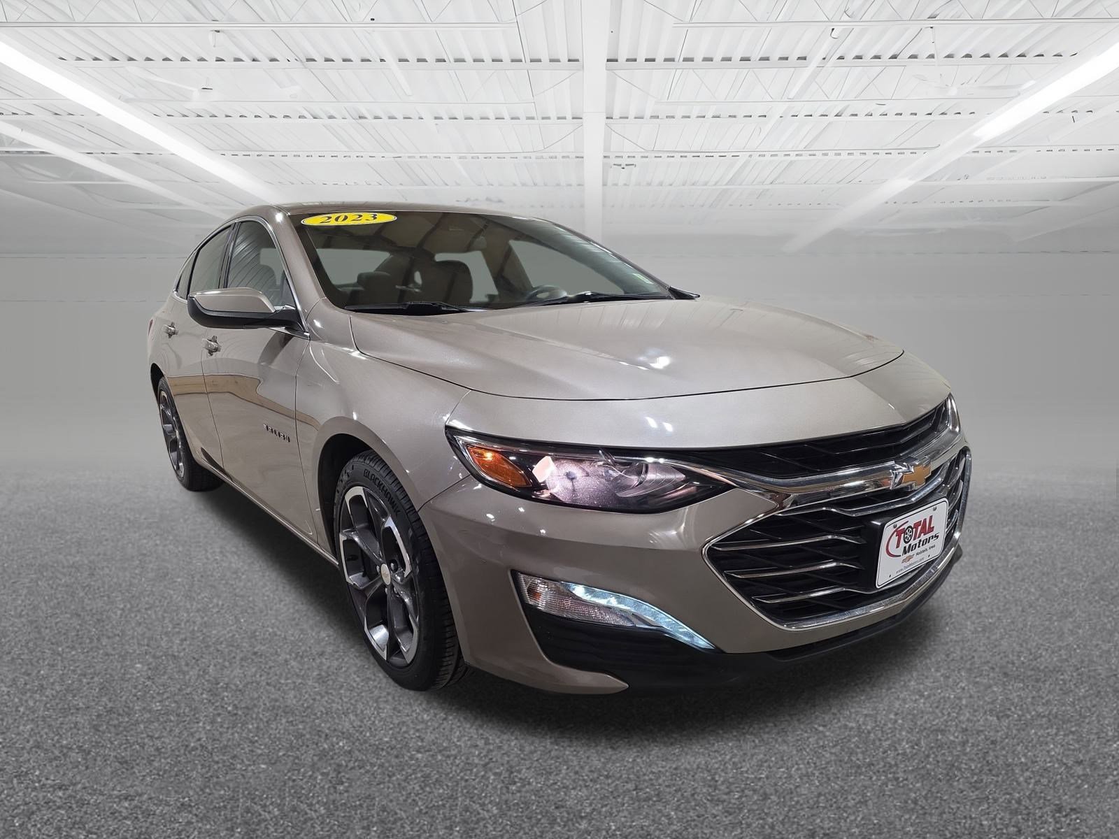 Used 2023 Chevrolet Malibu LT image 4