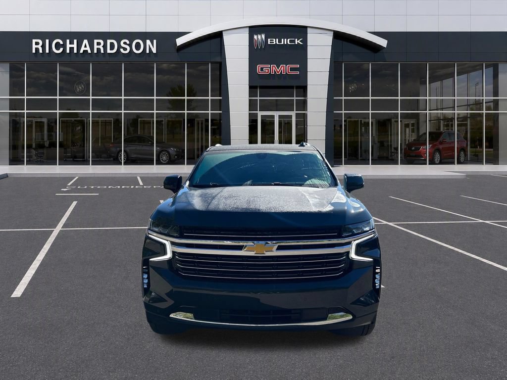 Used 2022 Chevrolet Tahoe LT w/ Luxury Package AWD/4WD image 9