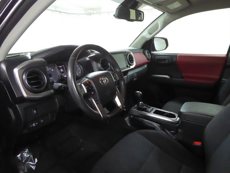 Used 2023 Toyota Tacoma SR5 AWD/4WD image 16