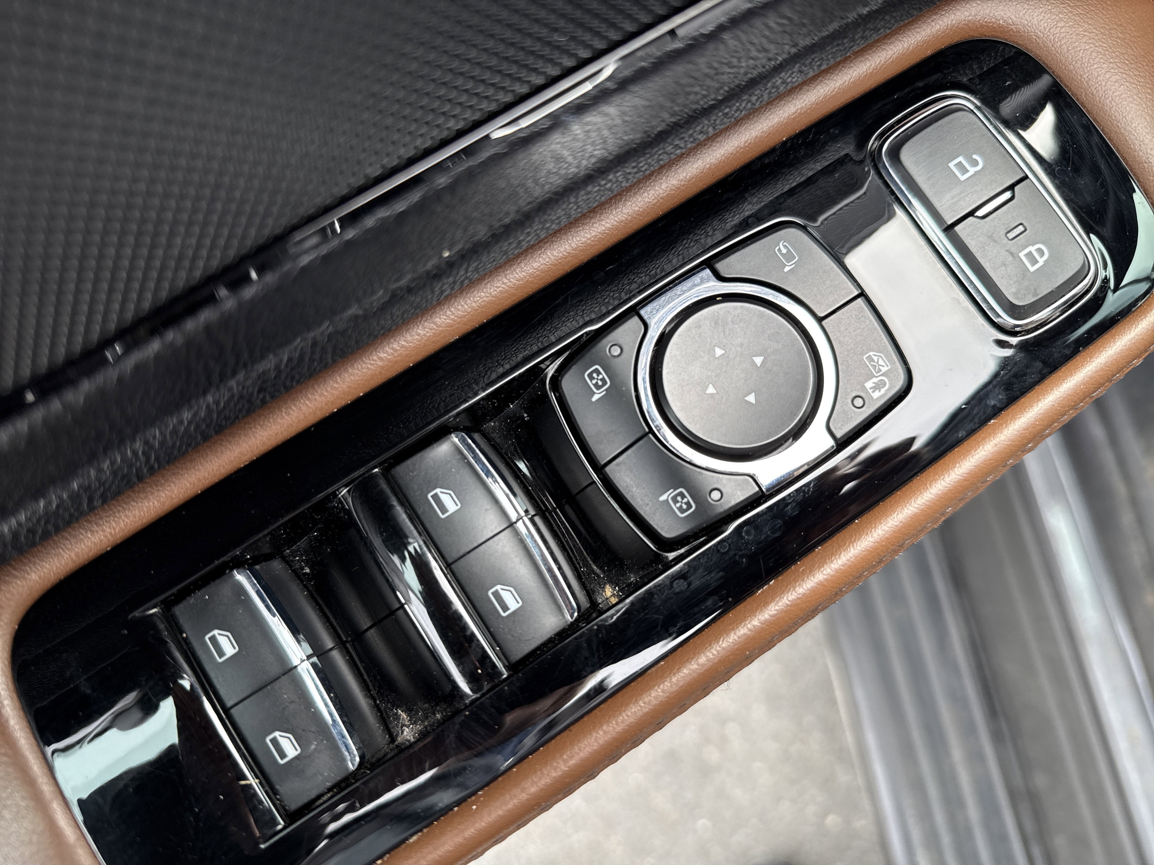 Used 2021 Lincoln Aviator Reserve w/ Elements Package Plus image 17