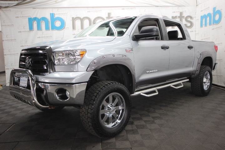 Used 2013 Toyota Tundra 4x4 CrewMax image 1
