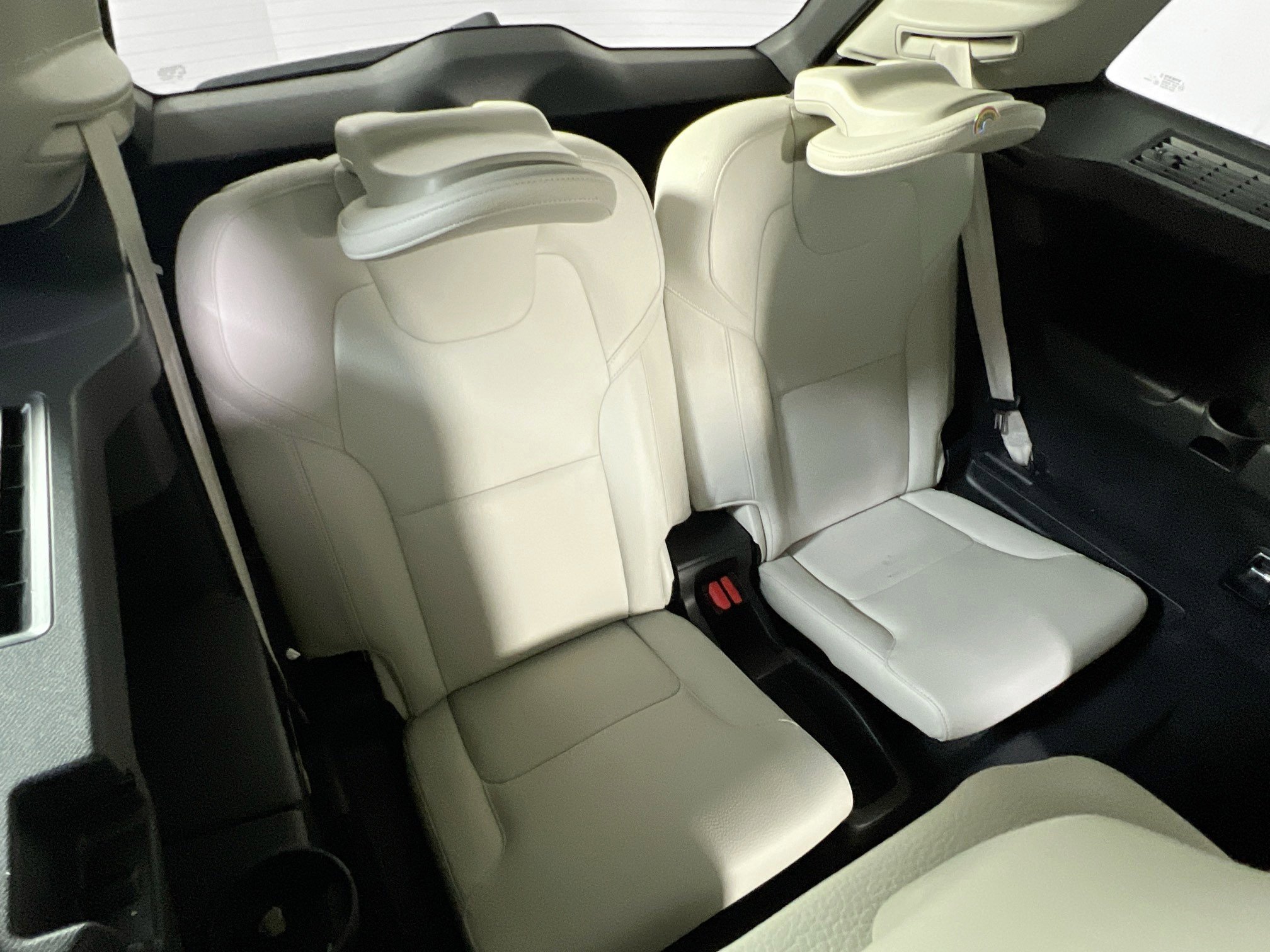 Used 2022 Volvo XC90 T8 Inscription Expression image 26