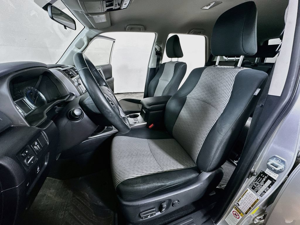 Used 2016 Toyota 4Runner SR5 RWD image 14