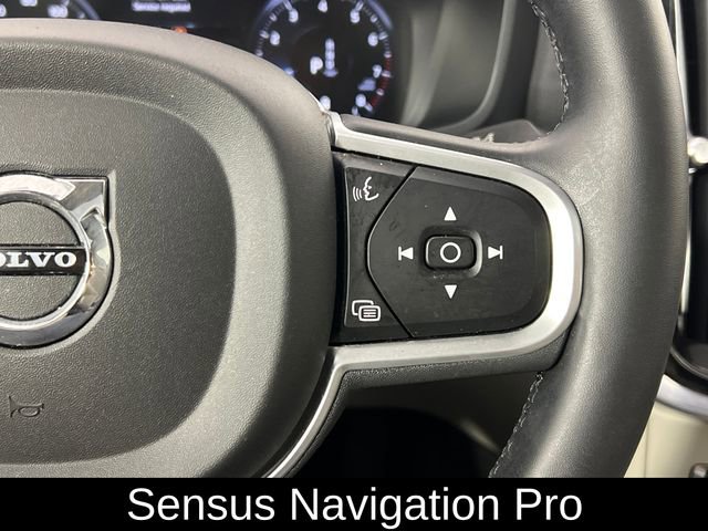 Used 2022 Volvo S60 B5 Momentum w/ Premium Package image 10