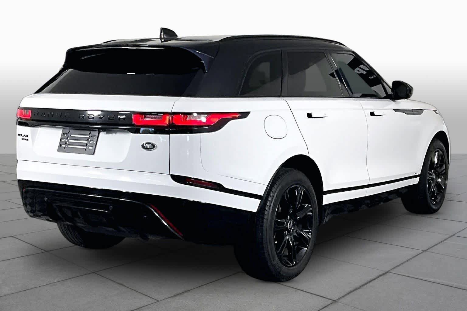 Used 2020 Land Rover Range Rover Velar R-Dynamic S AWD/4WD image 12